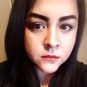 Meet your Posher, Denishia